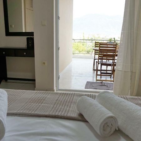 Allseasonsapartment Каламата Экстерьер фото